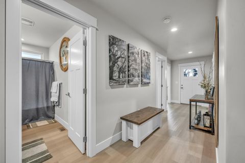 Tiny photo for 51751 Morning Pine Drive, La Pine, OR 97739 (MLS # 220200441)