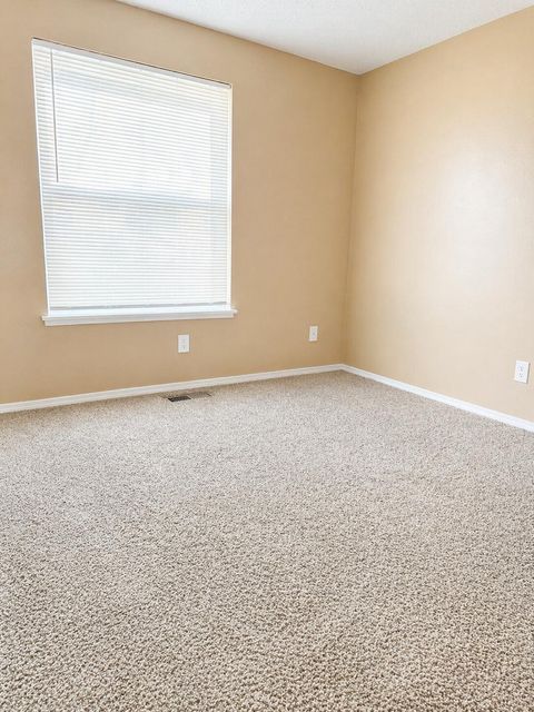 Tiny photo for 4301 Myrtlewood Drive, Klamath Falls, OR 97603 (MLS # 220219471)