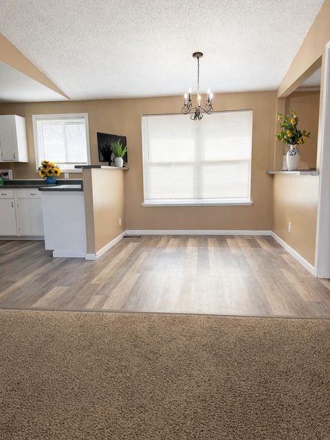 Tiny photo for 4301 Myrtlewood Drive, Klamath Falls, OR 97603 (MLS # 220219471)