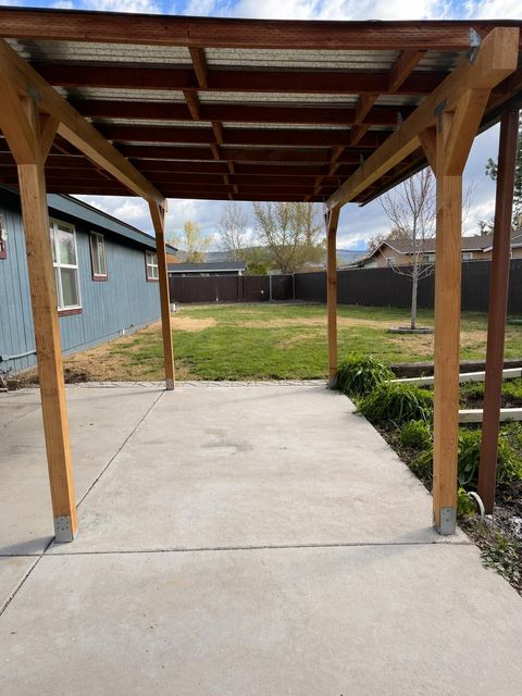 Tiny photo for 4301 Myrtlewood Drive, Klamath Falls, OR 97603 (MLS # 220219471)