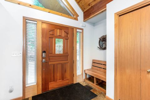 Tiny photo for 18616 Diamond Peak Drive, Crescent Lake, OR 97733 (MLS # 220211546)