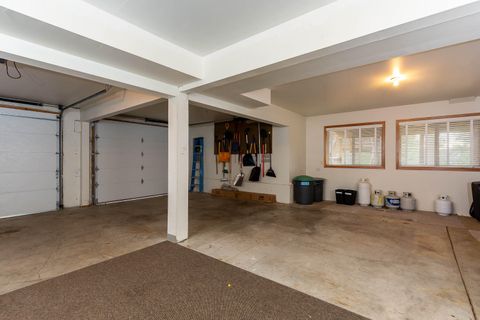 Tiny photo for 18616 Diamond Peak Drive, Crescent Lake, OR 97733 (MLS # 220211546)