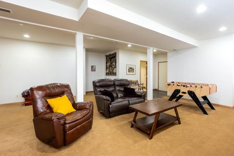 Tiny photo for 18616 Diamond Peak Drive, Crescent Lake, OR 97733 (MLS # 220211546)