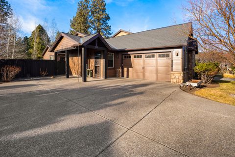 Photo of 60291 Addie Triplett Loop, Bend, OR 97702 (MLS # 220214058)