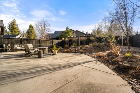 Tiny photo for 60291 Addie Triplett Loop, Bend, OR 97702 (MLS # 220214058)