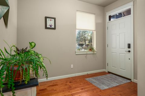 Tiny photo for 60291 Addie Triplett Loop, Bend, OR 97702 (MLS # 220214058)
