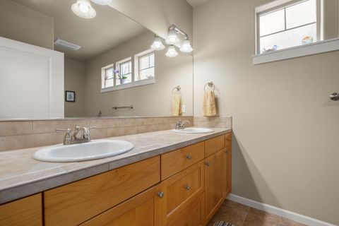 Tiny photo for 60291 Addie Triplett Loop, Bend, OR 97702 (MLS # 220214058)