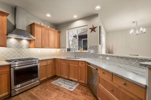 Tiny photo for 60291 Addie Triplett Loop, Bend, OR 97702 (MLS # 220214058)