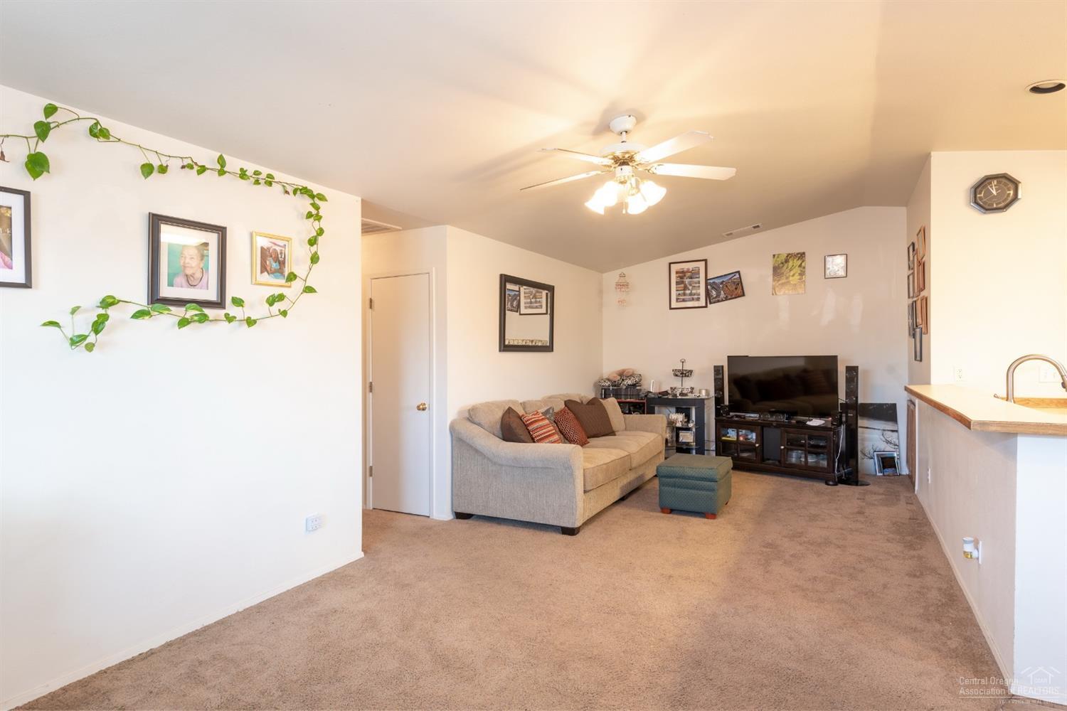 Pilot Butte Park Est - Residential Income