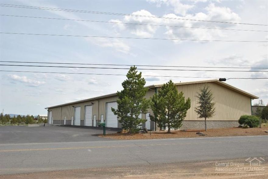 Two building industrial campus.These Class A buildings are zoned Industrial Park (M3), and reside on a 1.5 acre industrial lot. Constructed in 2004.Building A totals 13,720 RSF and is 100% leased to Apple Computer, DO Insulation, and PIP Insulation. Building A is demised into 5 suites separately metered for electrical & gas service and the facility includes shared dock high access. Building B totals 9,800 RSF & is 100% leased to Apple Computer who has completed over $200,000 of improvements.