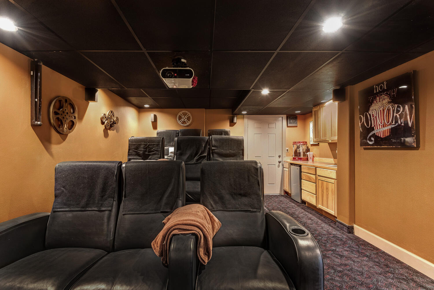 Skyliner Summit - Residential