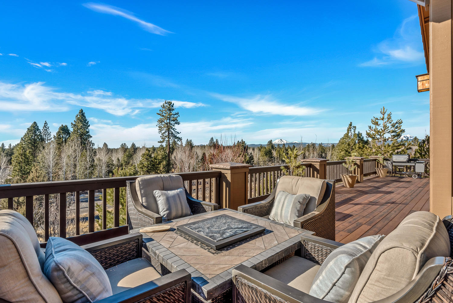 Skyliner Summit - Residential