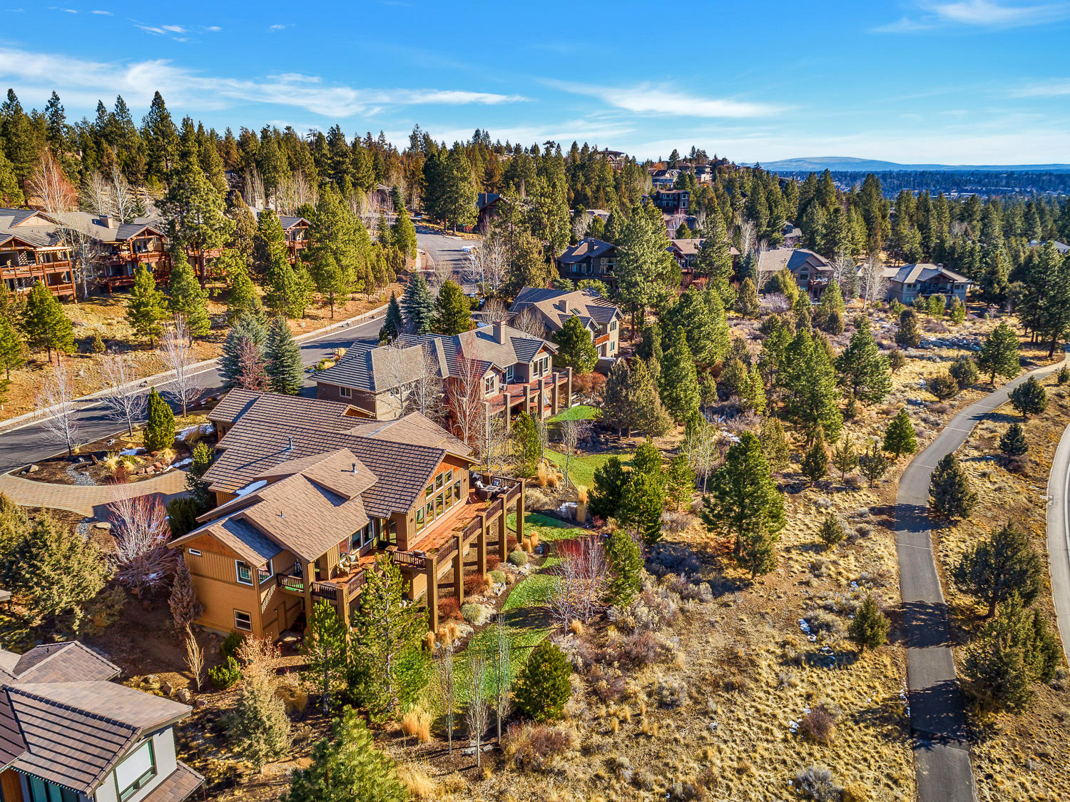 Skyliner Summit - Residential