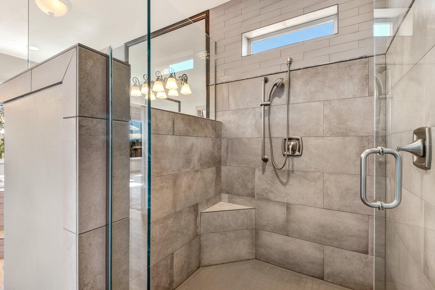 Skyliner Summit - Residential