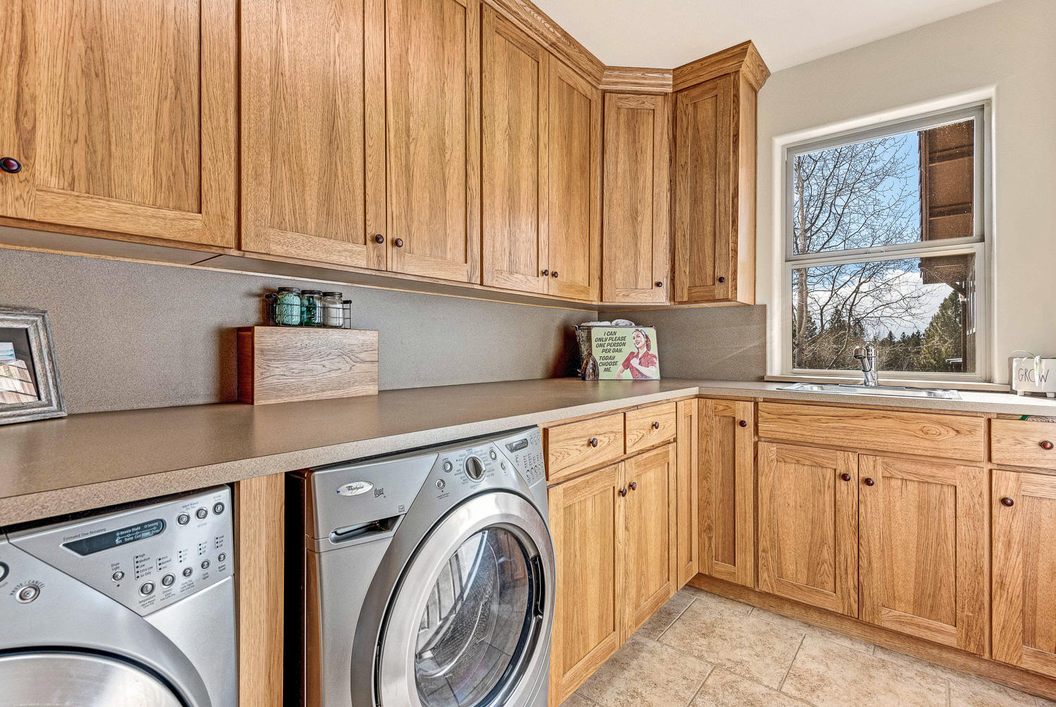 Skyliner Summit - Residential