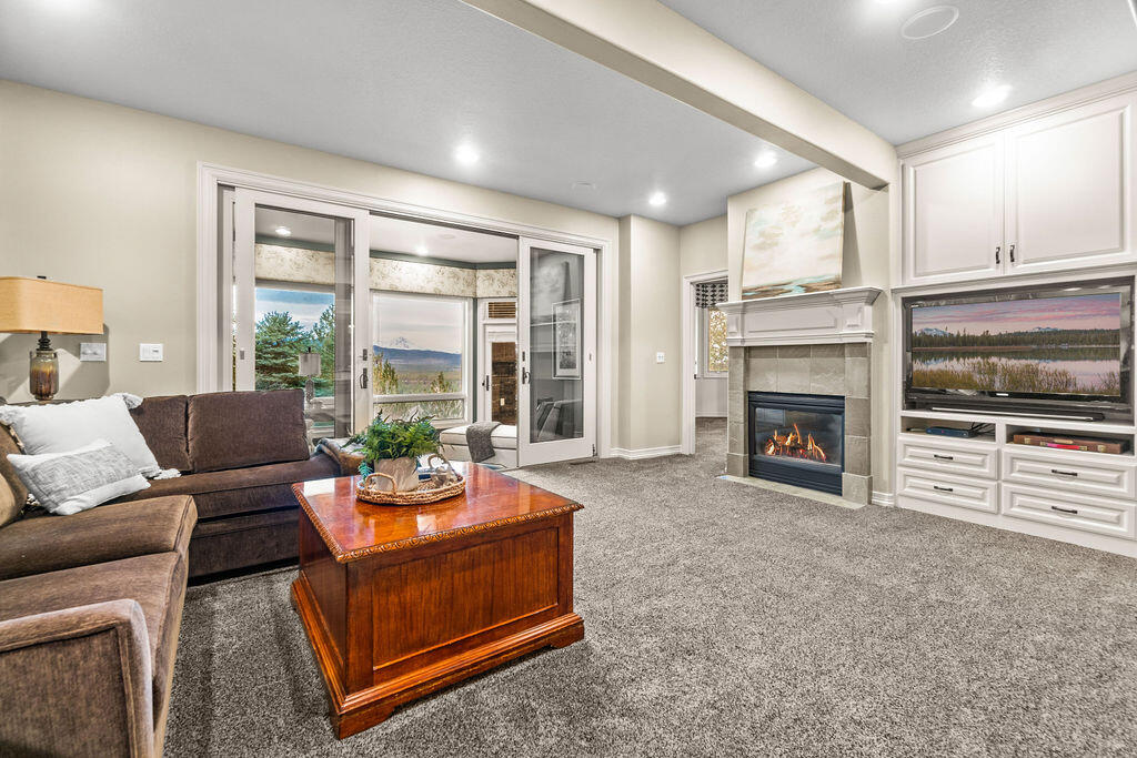 Awbrey Butte - Residential