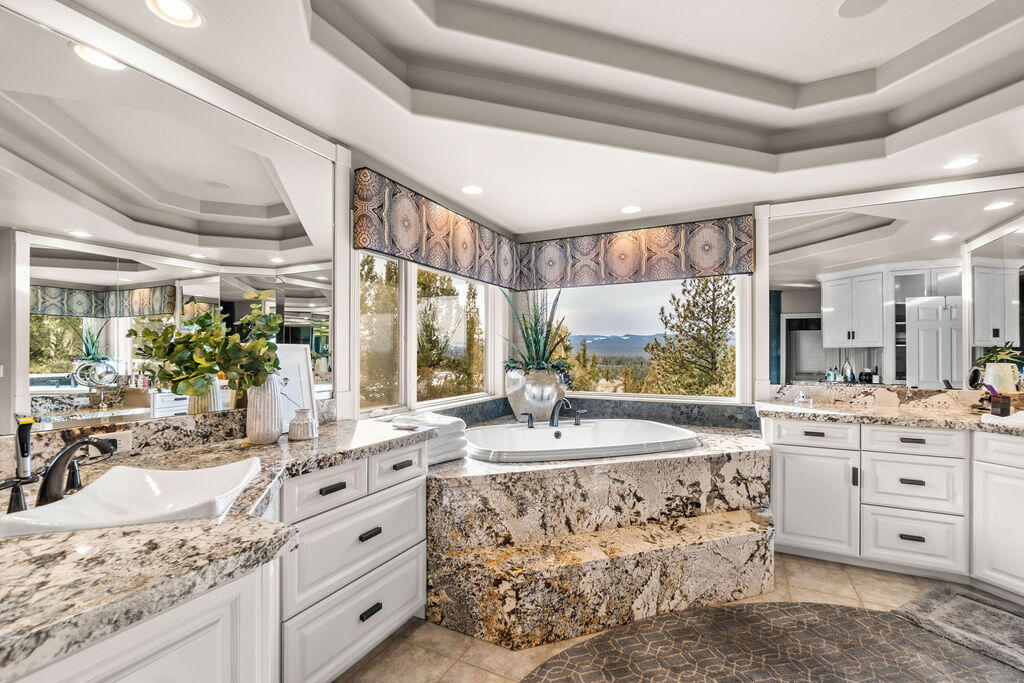 Awbrey Butte - Residential