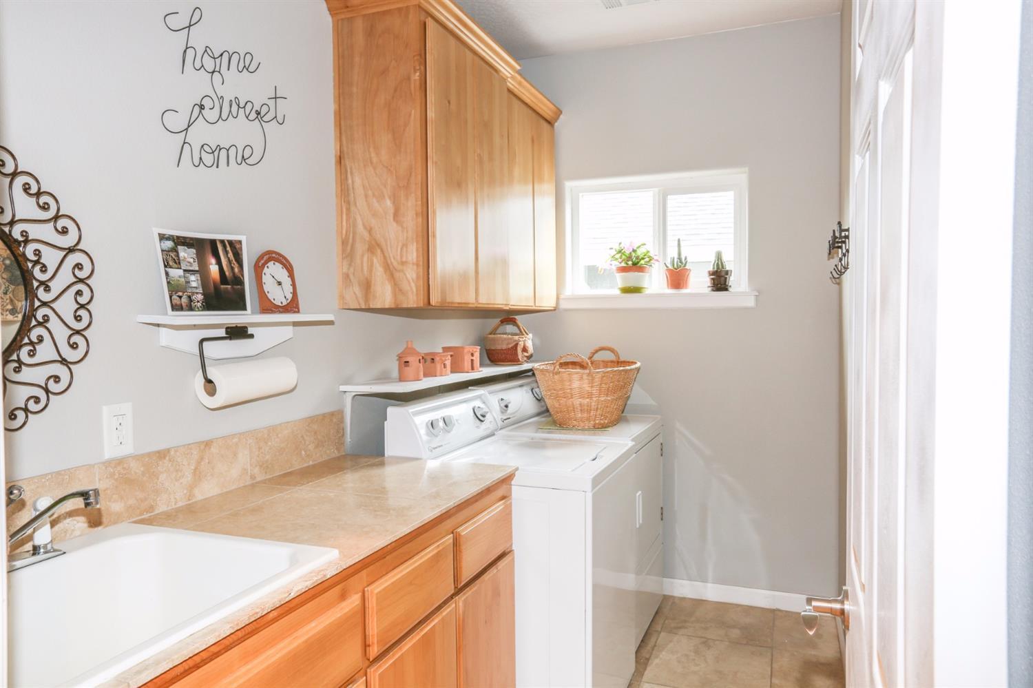 Kamerin Springs - Residential