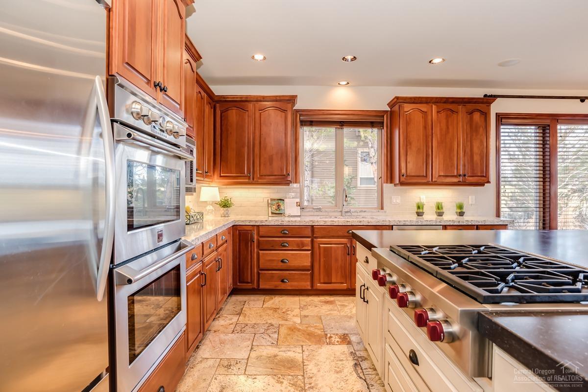 Broken Top - Residential