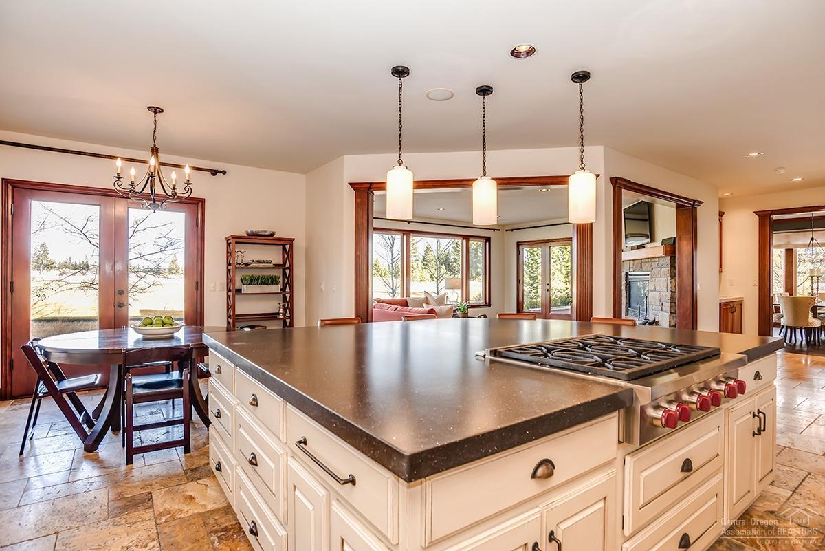 Broken Top - Residential