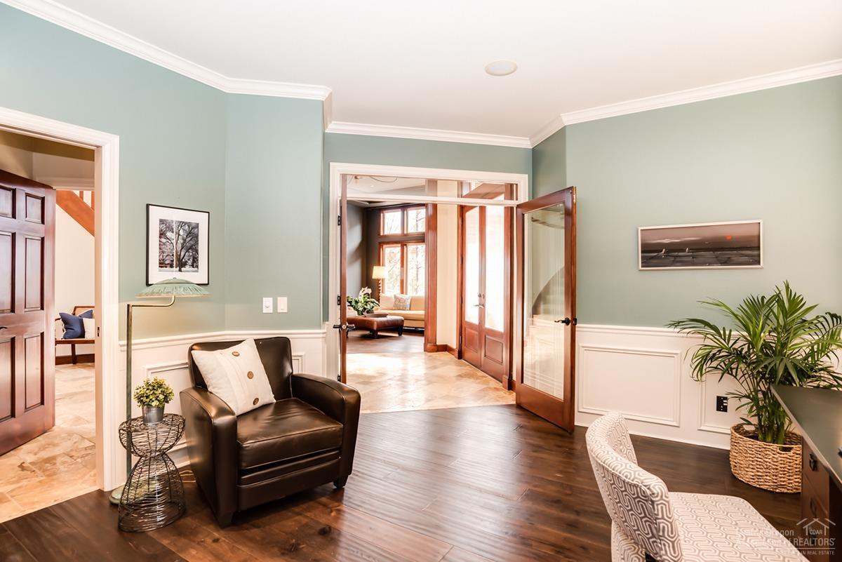 Broken Top - Residential