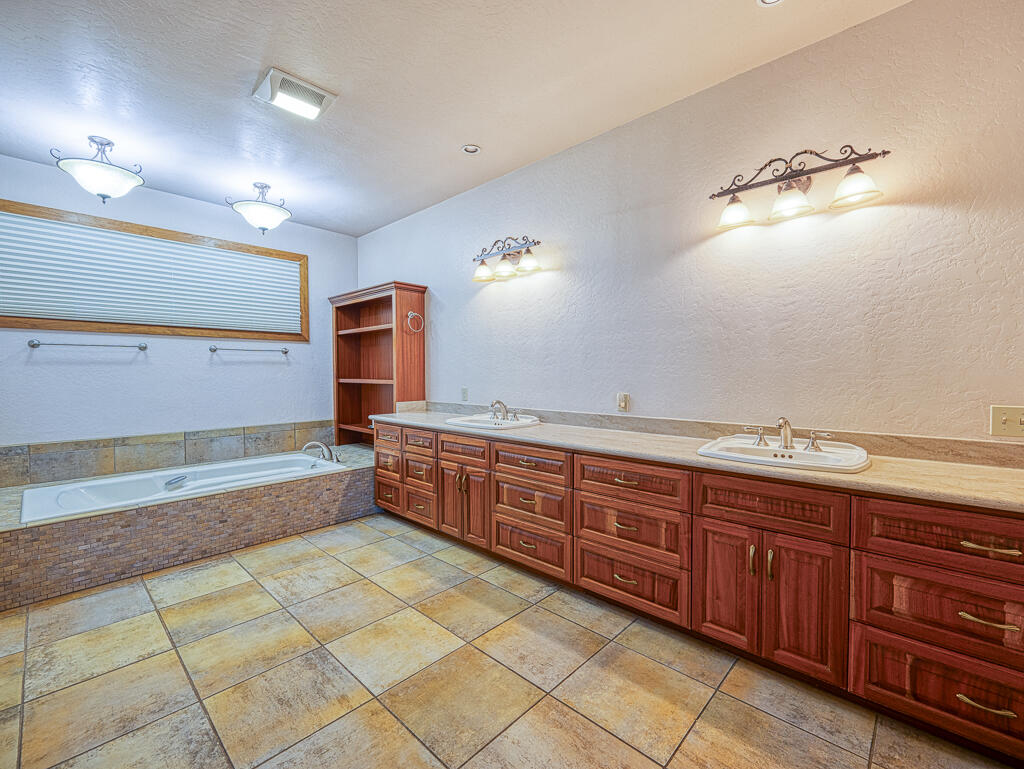 Harbor Isles - Residential