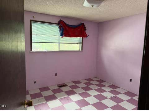 Tiny photo for 207 E Yahooskin Street, Chiloquin, OR 97624 (MLS # 220225738)