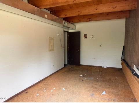 Tiny photo for 207 E Yahooskin Street, Chiloquin, OR 97624 (MLS # 220225738)