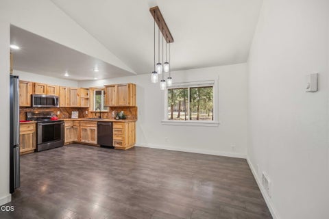 Tiny photo for 52917 Shady Lane, La Pine, OR 97739 (MLS # 220223876)