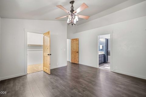 Tiny photo for 52917 Shady Lane, La Pine, OR 97739 (MLS # 220223876)