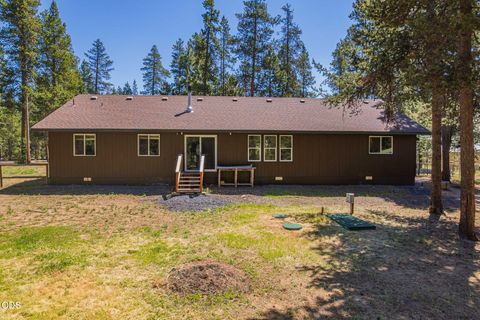 Tiny photo for 52917 Shady Lane, La Pine, OR 97739 (MLS # 220223876)