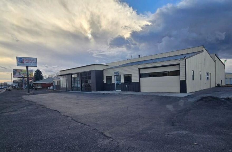 5,004 Square Foot shop building with great visibility on North 6th St. just south of Maple Ave, and near Home Depot, Walmart and other shops. Showroom, office/reception area, parking in front and along side the building, fenced back yard area and a monument sign on 6th Street. Zoned C1, commercial with flexibility for many uses. Building has 6 rollup doors, gas heat, and LED lighting. Tenant to confirm use with the City of Redmond. Tenant to be responsible for any City fees required. Landlord will not pay for any change of use fees if required for tenant to use. Minimum 2 year lease required. NNN fees of $0.30/SF/Mo