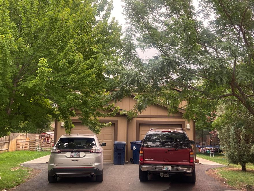 Opportunity is knocking!!! Duplex in SW Redmond cul-de-sac. Each unit is 1183 SF, 2 bedroom, 2 1/2 baths with attached single-car garage. All bedrooms up. Current rent: $1200/each side.