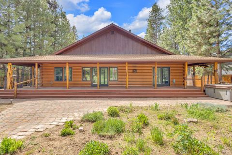 Tiny photo for 17175 Merganser Drive, Bend, OR 97707 (MLS # 220213063)