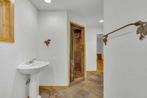 Tiny photo for 17175 Merganser Drive, Bend, OR 97707 (MLS # 220213063)