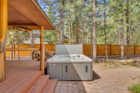 Tiny photo for 17175 Merganser Drive, Bend, OR 97707 (MLS # 220213063)