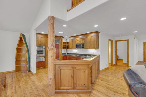 Tiny photo for 17175 Merganser Drive, Bend, OR 97707 (MLS # 220213063)