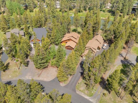 Tiny photo for 17175 Merganser Drive, Bend, OR 97707 (MLS # 220213063)