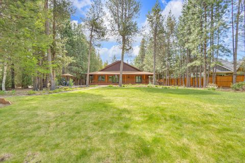 Tiny photo for 17175 Merganser Drive, Bend, OR 97707 (MLS # 220213063)