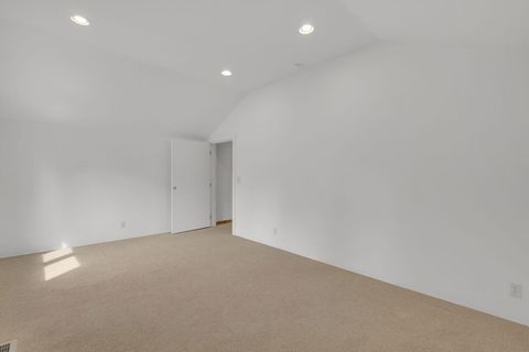 Tiny photo for 17175 Merganser Drive, Bend, OR 97707 (MLS # 220213063)