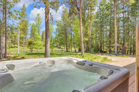 Tiny photo for 17175 Merganser Drive, Bend, OR 97707 (MLS # 220213063)
