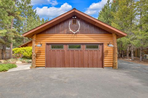 Tiny photo for 17175 Merganser Drive, Bend, OR 97707 (MLS # 220213063)