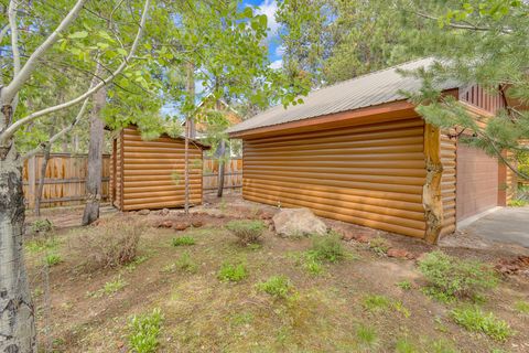 Tiny photo for 17175 Merganser Drive, Bend, OR 97707 (MLS # 220213063)