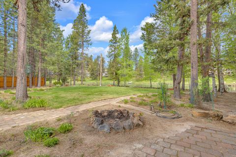 Tiny photo for 17175 Merganser Drive, Bend, OR 97707 (MLS # 220213063)