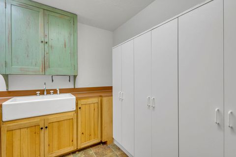 Tiny photo for 17175 Merganser Drive, Bend, OR 97707 (MLS # 220213063)