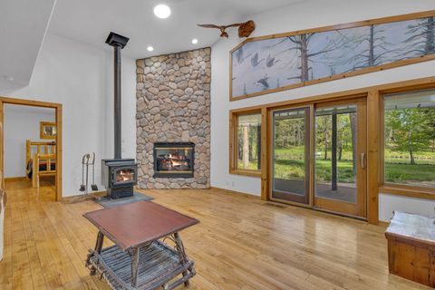 Tiny photo for 17175 Merganser Drive, Bend, OR 97707 (MLS # 220213063)