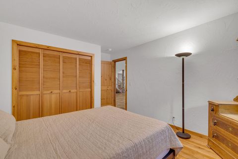 Tiny photo for 17175 Merganser Drive, Bend, OR 97707 (MLS # 220213063)