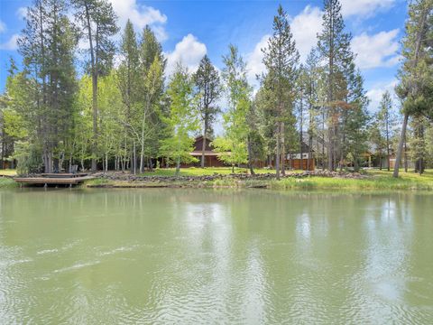 Tiny photo for 17175 Merganser Drive, Bend, OR 97707 (MLS # 220213063)