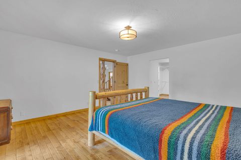 Tiny photo for 17175 Merganser Drive, Bend, OR 97707 (MLS # 220213063)