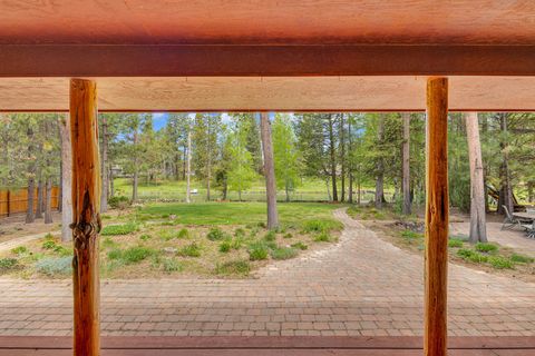 Tiny photo for 17175 Merganser Drive, Bend, OR 97707 (MLS # 220213063)